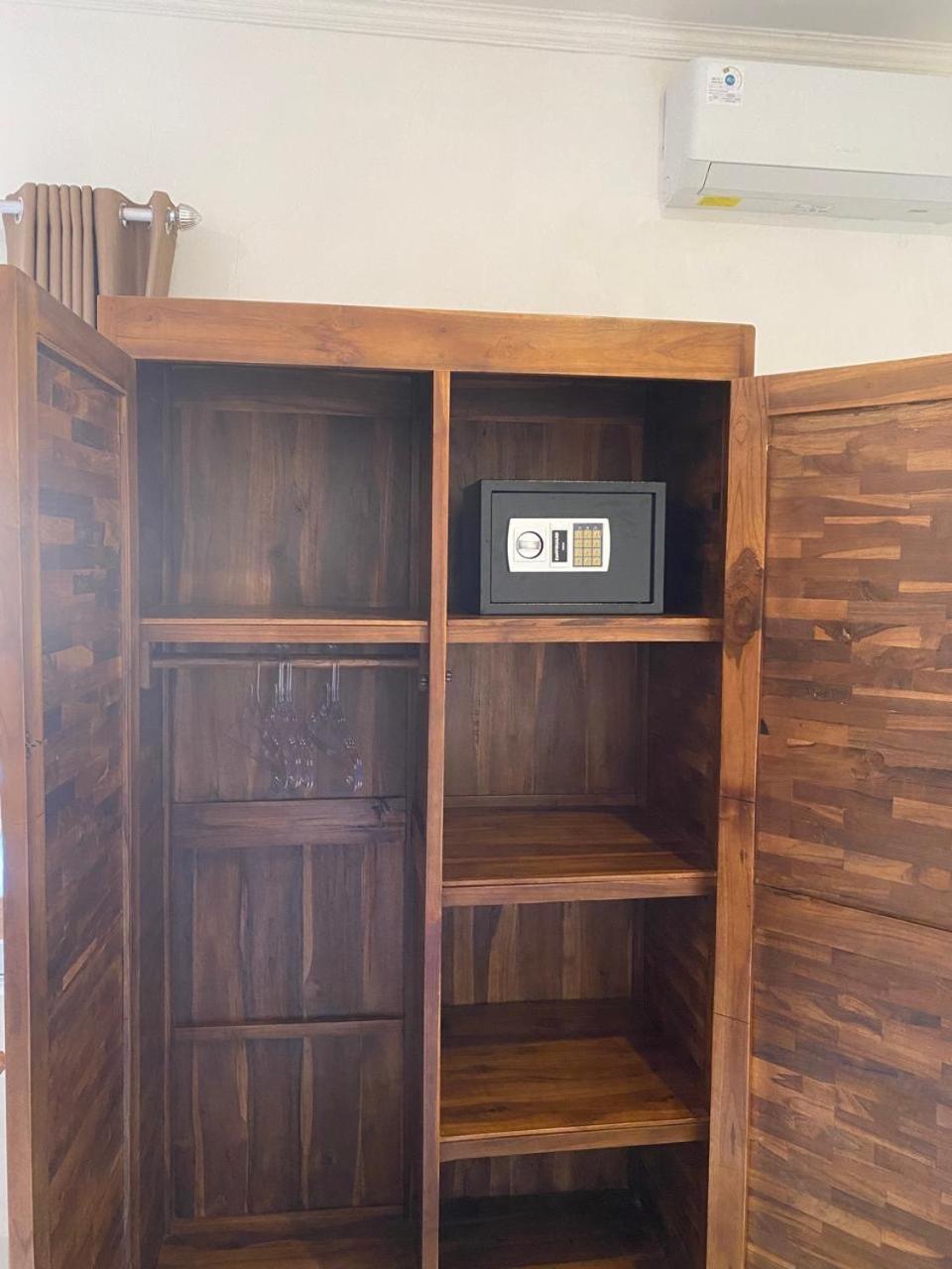 Manis Guest House Seminyak  Ngoại thất bức ảnh